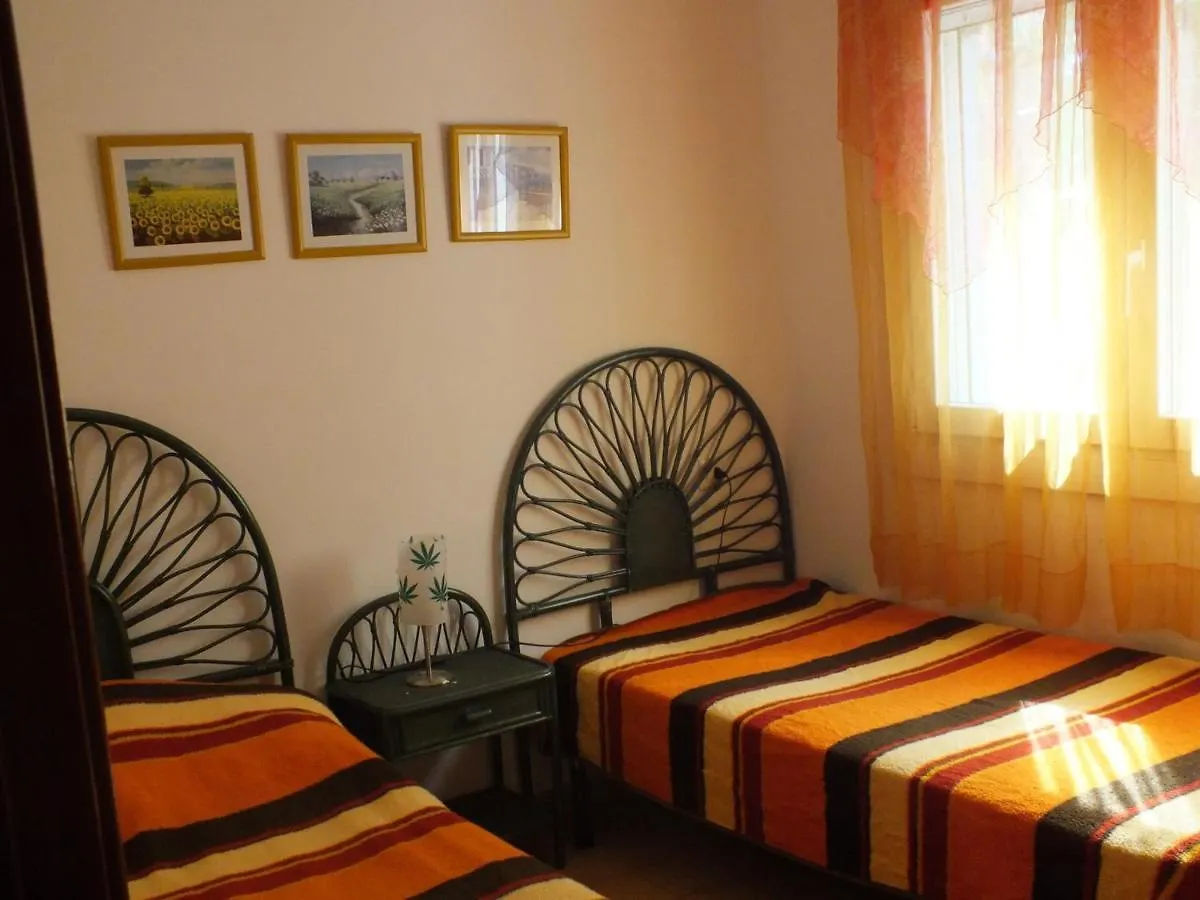 Villa Con Piscina Privada Y Jardin Cerrado En Castello D'Empuries, Ideal Para 6-8 Personas - Es-204-1 Empuriabrava 0*,  Spain