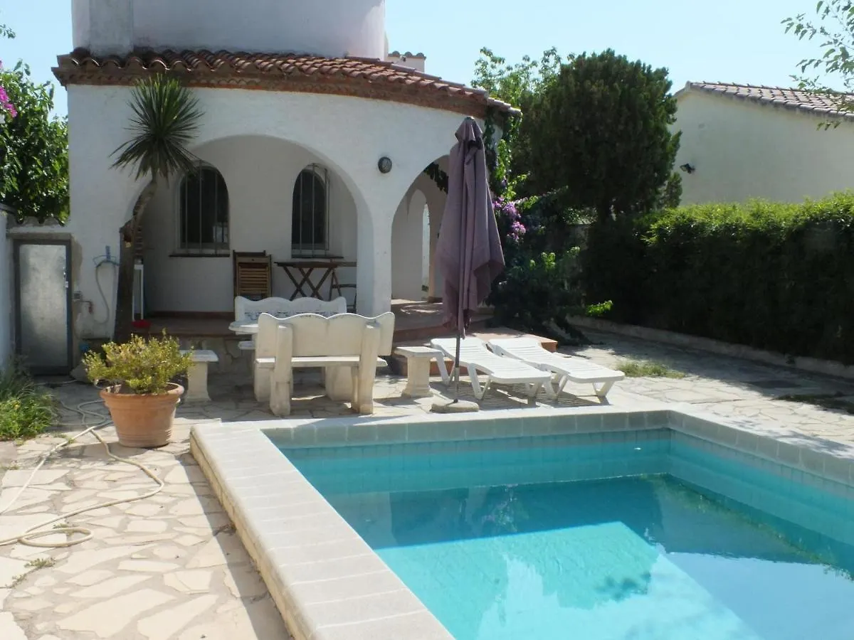 Villa Con Piscina Privada Y Jardin Cerrado En Castello D'Empuries, Ideal Para 6-8 Personas - Es-204-1 Empuriabrava
